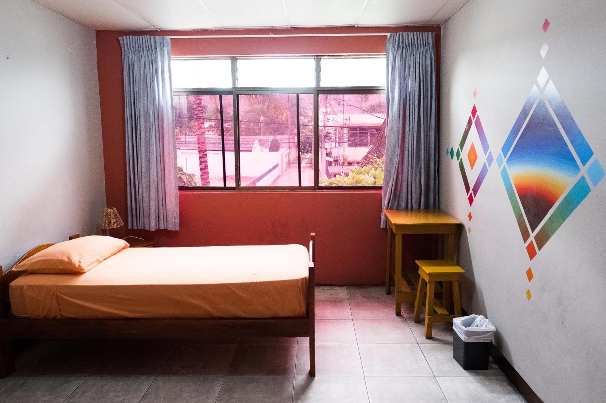 Hostel Nucapacha グアヤキル エクステリア 写真